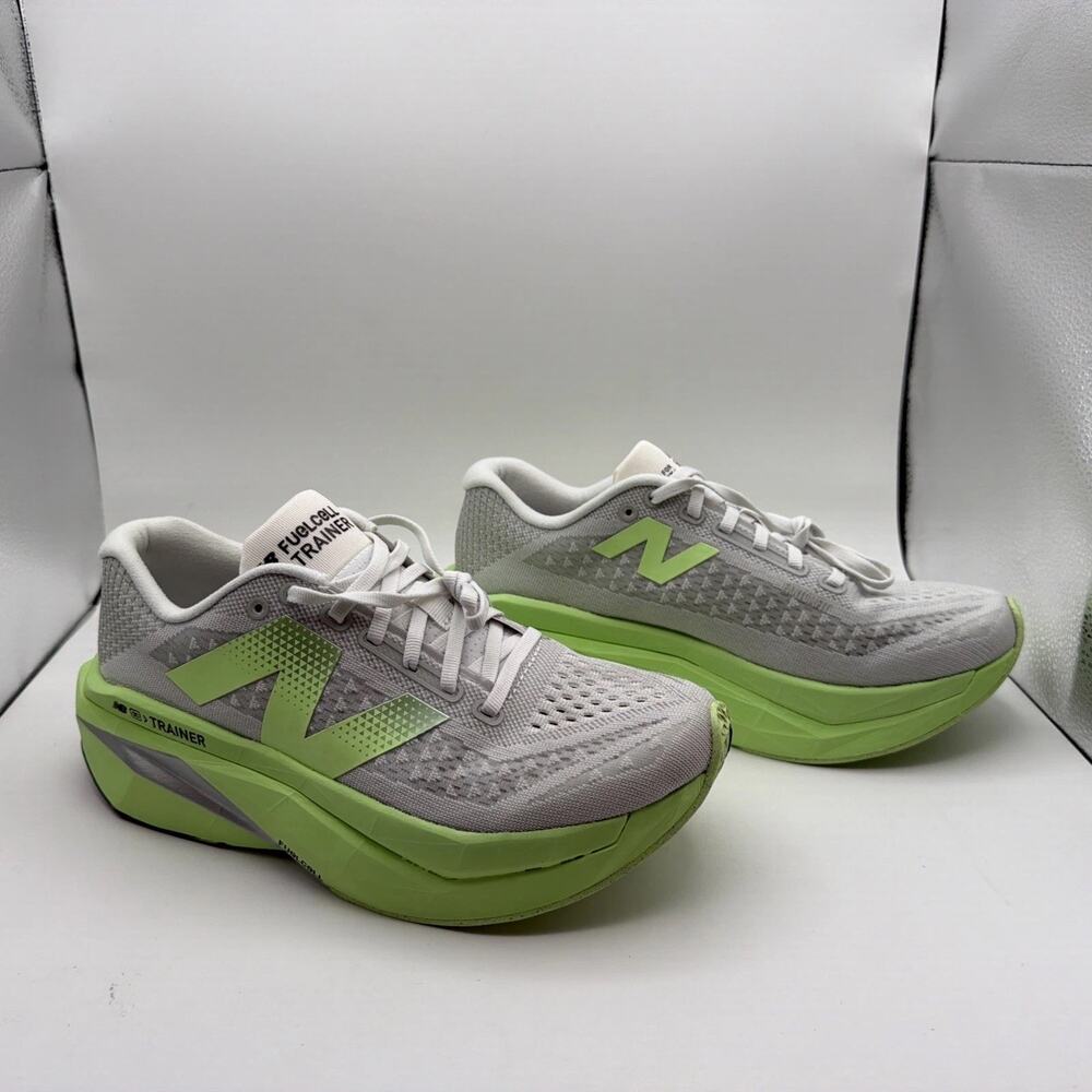 Size 9M New Balance FuelCell SuperComp Trainer v3 Green Grey